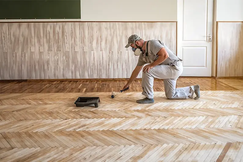 blog-claves-acuchillar-barnizar-parquet.webp